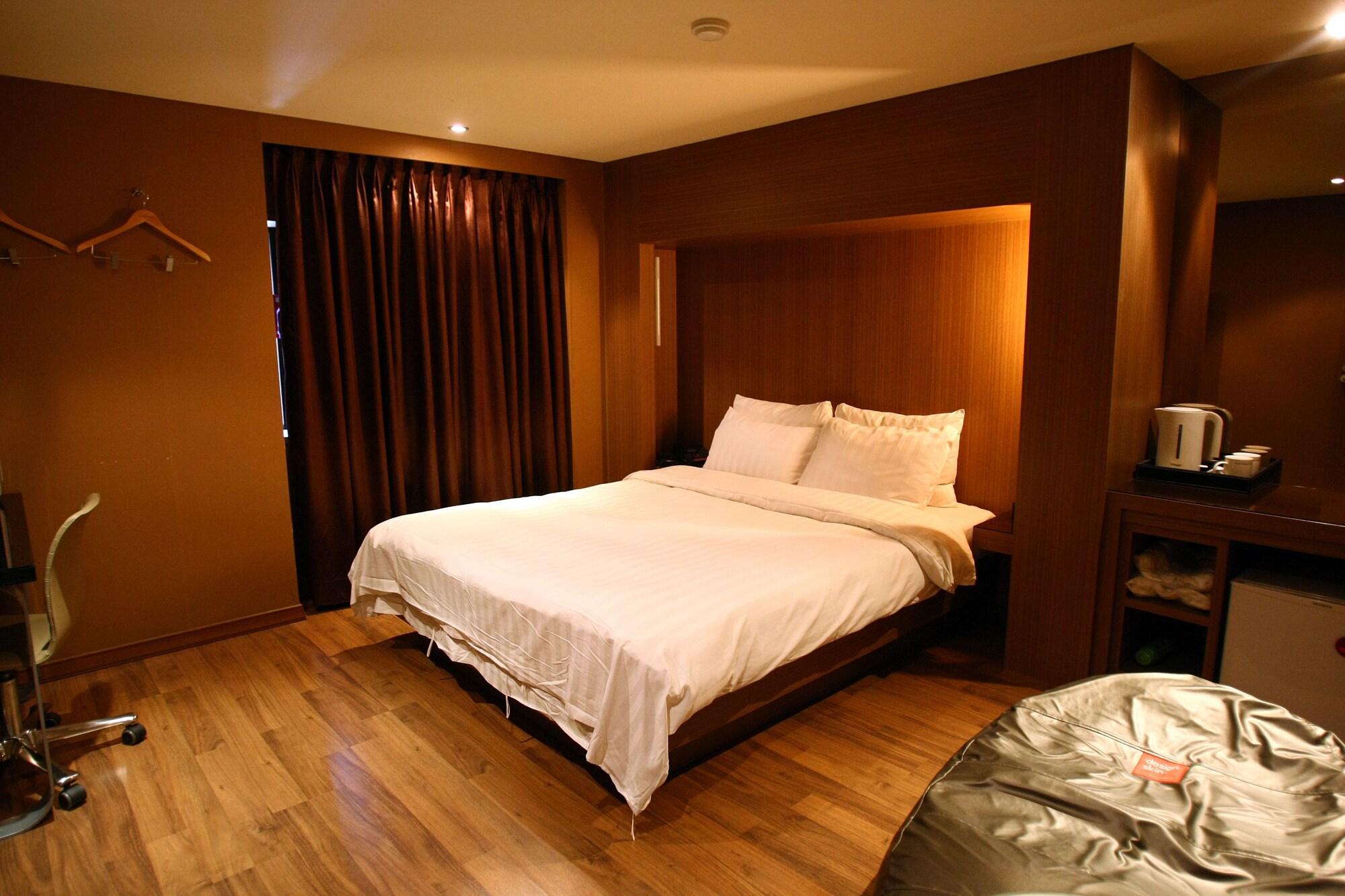 The California Hotel Seoul Seocho Eksteriør billede